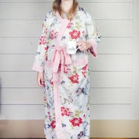 Red & Pink Rose Floral Dressing Gown